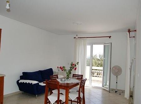 Villa Vourda Marathókampos Chambre photo